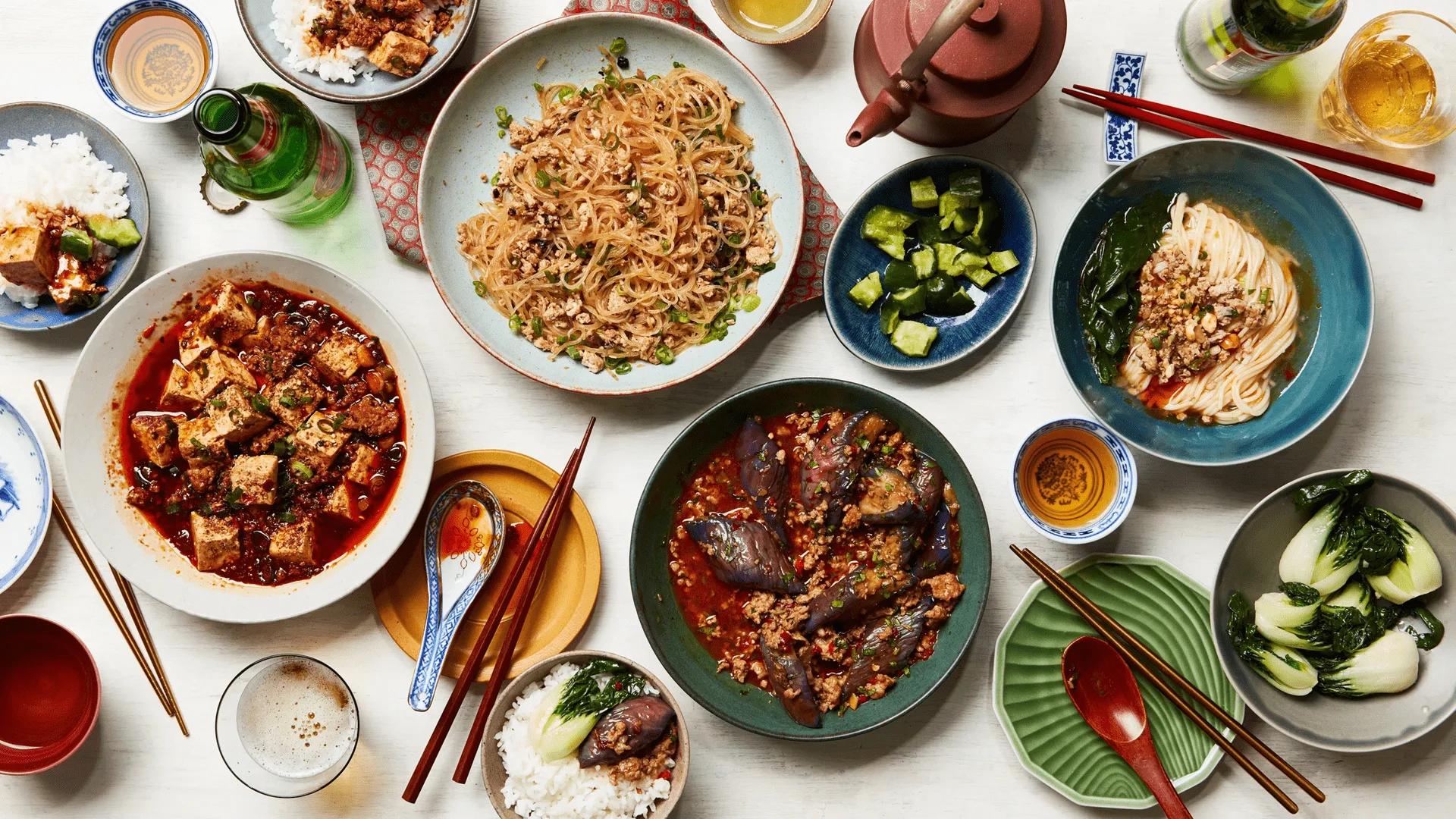 معرفی بهترین و معروف ترین غذاهای چینی
