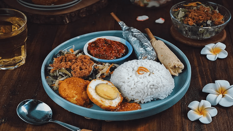 رستوران‌ها و غذای بالی